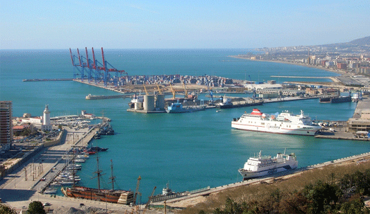إدارة الجمارك والضرائب تفتح مكتبها بميناء طنجة المتوسط بشكل استثنائي
