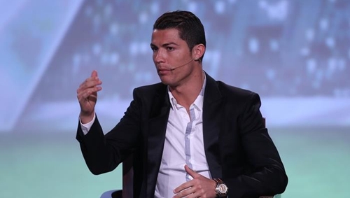 كريستيانو رونالدو ملك أوروبا لعام 2013 كريستيانو رونالدو ملك أوروبا لعام 2013