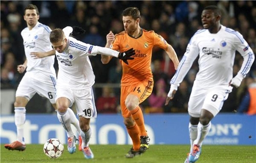 ألونسو قادر على اللعب مع ريال مدريد رغم الإصابة ألونسو قادر على اللعب مع ريال مدريد رغم الإصابة