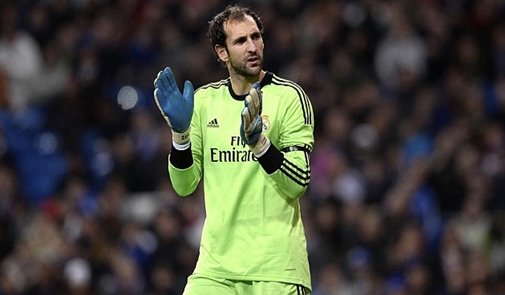 وكيل “دييغو لوبيز” ينفي رحيل لاعبه عن ريال مدريد وكيل “دييغو لوبيز” ينفي رحيل لاعبه عن ريال مدريد