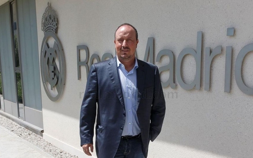 ريال مدريد يعلن رسميا تعيين “رفائيل بينيتز” مدربا للفريق