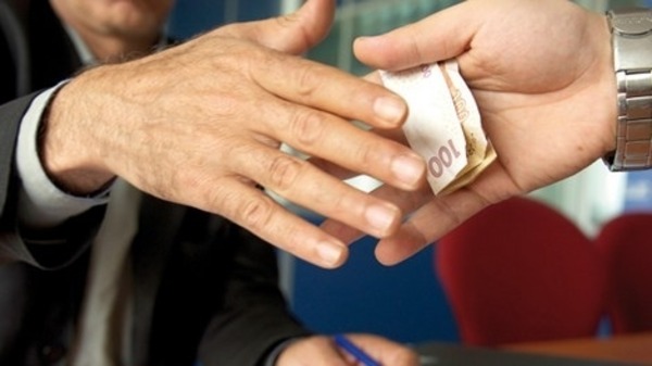 اليوم الوطني لمحاربة الرشوة.. نحو تعزيز جهود المملكة في القضاء على الفساد