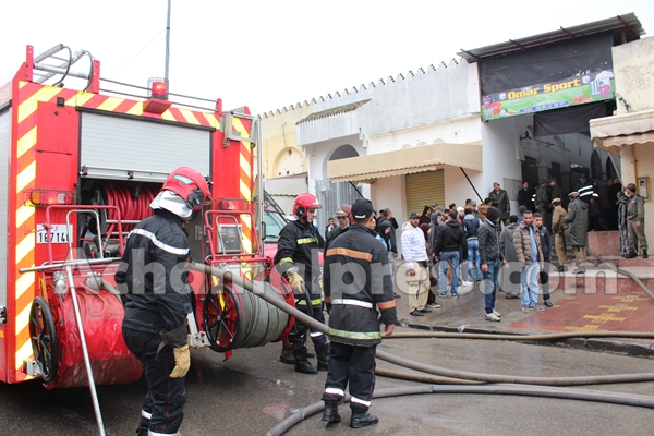 حريق يأتي على محلات تجارية في سوق “كاسبراطا” بطنجة
