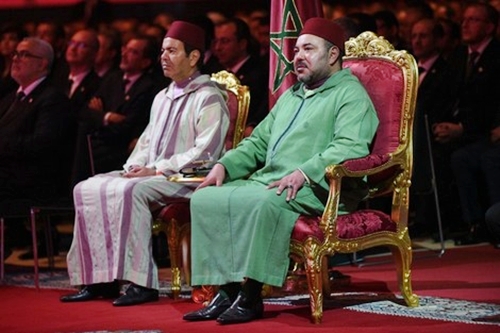 جلالة الملك يعلن الصحراء المغربية محورا تجاريا يربط إفريقيا بأوروبا
