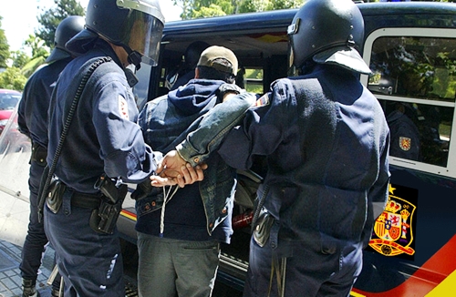 ايقاف مواطن مغربي تسبب في مصرع 14 شخصا غرقا بالسواحل الاسبانية