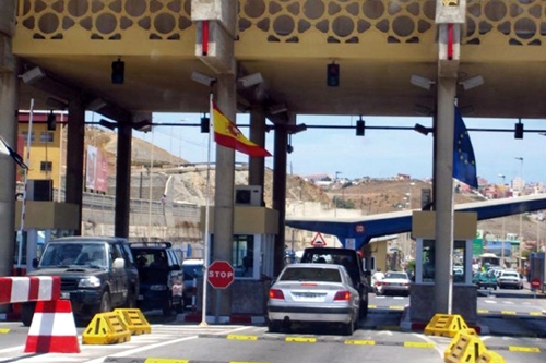 ايقاف جزائريين حاولا الدخول الى سبتة المحتلة بجوازات مزورة