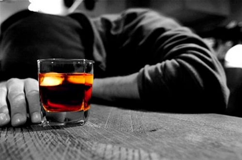 “الصحة العالمية”: الكحول يقتل 2,6 مليون شخص سنويا معظمهم رجال