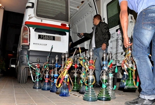 ولاية أمن طنجة تواصل حملتها ضد مقاهي الشيشة