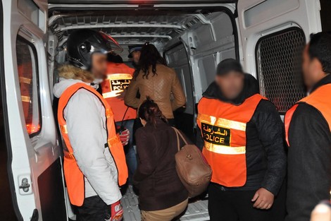 أمن طنجة يداهم فيلا للدعارة والسكر العلني ويعتقل 15 شخصا بينهم 9 فتيات