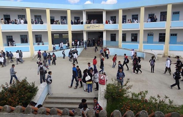 ادراة ثانوية علال الفاسي بطنجة تكشف حقيقة رش تلميذ لغاز “لكريموجين”