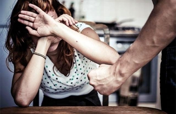 تقرير رسمي يسجل استفحال ظاهرة العنف ضد النساء