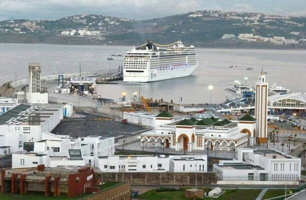 توقف حركة الملاحة البحرية بين طنجة وإسبانيا بسبب سوء أحوال الطقس