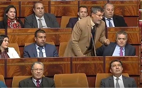 “السيمو” مهدد بعقوبات تأديبية لاتهامه نواب الأمة بقضاء سهرات في المهمات الدبلوماسية