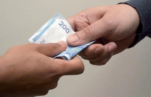 خط التبليغ عن الرشوة للنيابة العامة يطيح بأربعة مسؤولين خلال أسبوع
