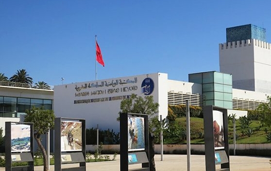 فتح تحقيق في تصوير فيلم بالمكتبة الوطنية يتضمن لقطات “مخلة” بالحياء