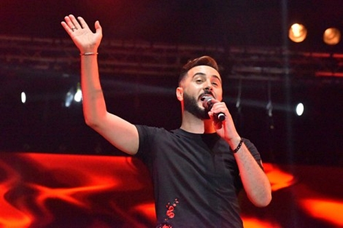 بدر سلطان يحيي أولى سهرات مهرجان الشواطئ لاتصالات المغرب بالمضيق