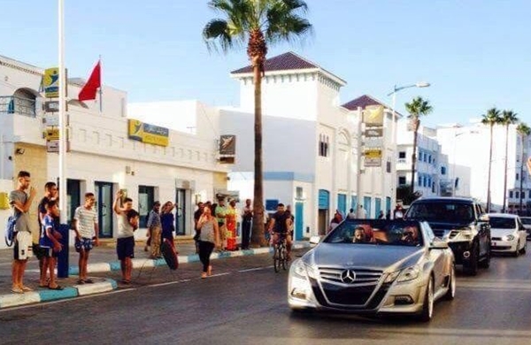 مسؤولون كبار في الدولة يرافقون الملك إلى الحسيمة