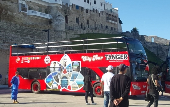 إطلاق حافلات سياحية مكشوفة لاكتشاف المواقع السياحية بطنجة