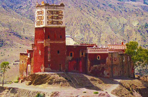 قلعة أربعاء تاوريرت بإقليم الحسيمة.. أطلال في انتظار تثمين يطلق شرارة التنمية