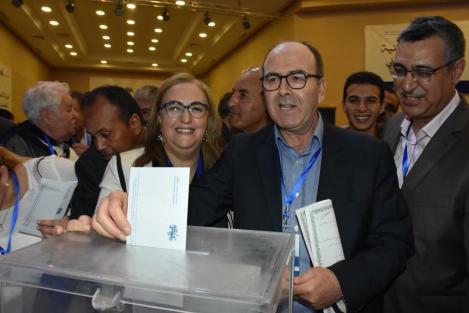 بنشماش يفوز برئاسة مجلس المستشارين لولاية ثانية