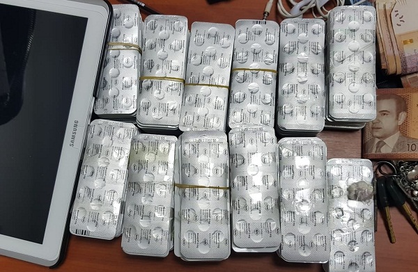 ايقاف شخص بحوزته أزيد من 2800 قرص مخدر داخل المحطة الطرقية بطنجة ايقاف شخص بحوزته أزيد من 2800 قرص مخدر داخل المحطة الطرقية بطنجة