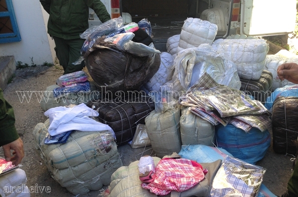 جمارك تطوان تحجز أطنان من السلع المهربة تقدر قيمتها بـ3 ملايين درهم
