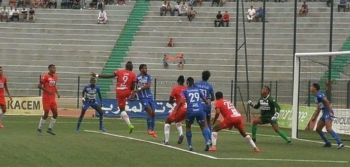 اتحاد طنجة يمني بهزيمة قاسية أمام نهضة بركان بـ(2-0) اتحاد طنجة يمني بهزيمة قاسية أمام نهضة بركان بـ(2-0)