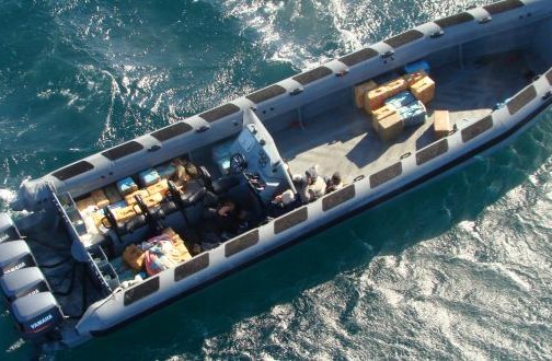 اعتراض قارب محمل بأزيد من 500 كلغ من الحشيش بعرض سواحل طنجة