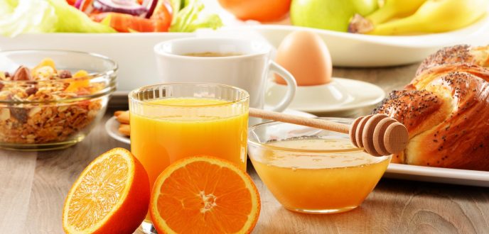 تنظيم مواعيد الطعام بعد رمضان .. خطوات بسيطة لتجنب مضاعفات صحية خطيرة