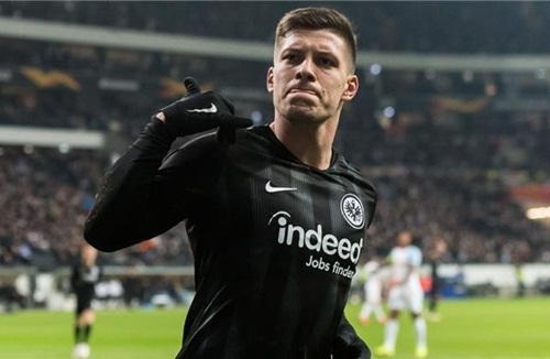 نادي ريال مدريد الإسباني يضم المهاجم الصربي لوكا يوفيتش