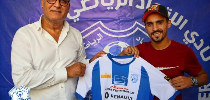 اتحاد طنجة يعزز صفوفه بلاعب الدفاع الحسني الجديدي طارق الستاتي