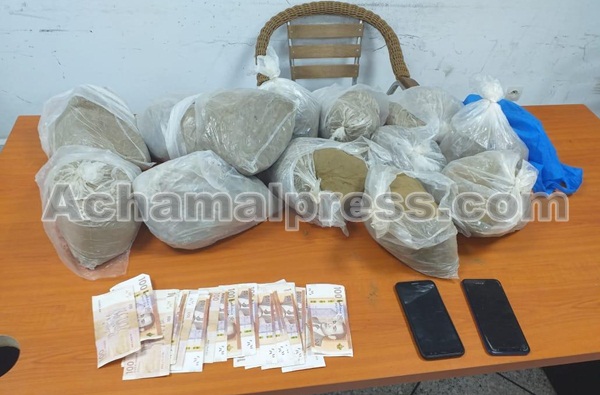 كمين محكم يطيح بمروجين متلبسين بحيازة 28 كلغ من الحشيش بتطوان