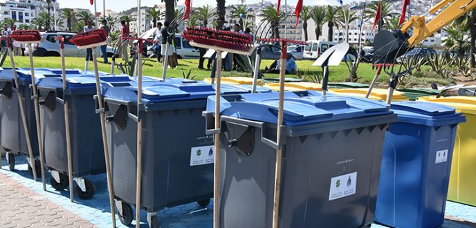 انطلاق خدمات التدبير المفوض لقطاع النظافة والتطهير الصلب بمدينة المضيق