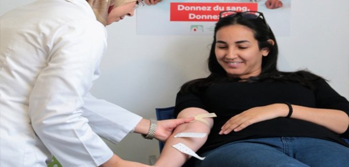 حملة للتبرع توفر 60 كيسا من الدم بالمنطقة الحرة لطنجة