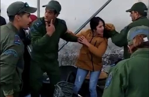 تطورات مثيرة عن حادث صفع فتاة لجمركي في معبر باب سبتة
