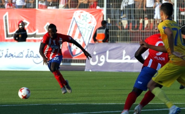 المغرب التطواني يتعادل مع مضيفه أولمبيك آسفي ويواصل صدارة البطولة المغرب التطواني يتعادل مع مضيفه أولمبيك آسفي ويواصل صدارة البطولة