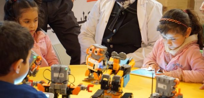 إعطاء الانطلاقة للعمل التجريبي بالروبوتات التربوية بمديرية الفحص-أنجرة