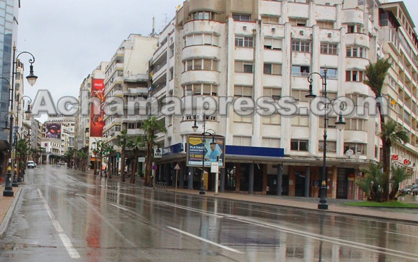 حالة الطوارئ الصحية بطنجة.. محلات مغلقة وشوارع مقفرة