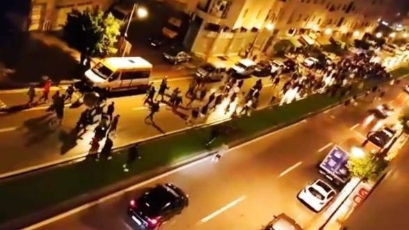 النيابة العامة تفتح تحقيقا في مسيرات خرق حالة الطوارئ الصحية بطنجة وتطوان