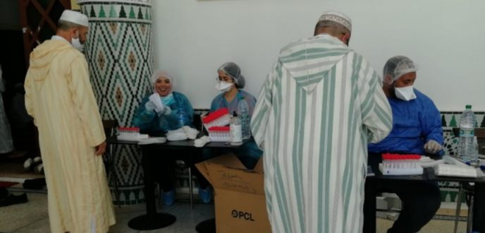 مندوبية الأوقاف بطنجة تخضع أئمة المساجد إلى اختبار الكشف عن كورونا