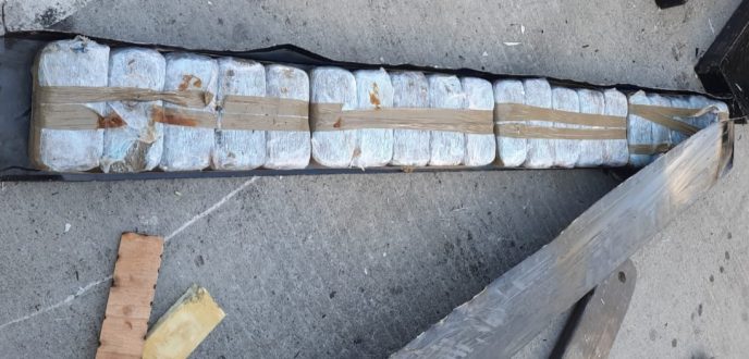 حجز 192 كلغ من “الشيرا” بميناء طنجة المتوسط على متن شاحنة للنقل الدولي