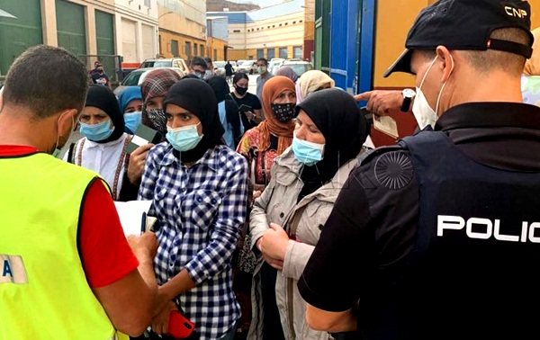 انطلاق عملية إعادة عشرات المغربيات العالقات في سبتة المحتلة
