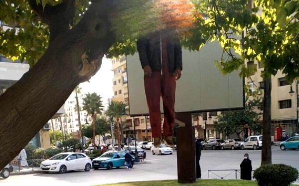 انتحار حارس للسيارات شنقا وسط الشارع العام بطنجة