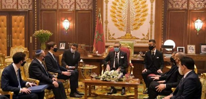 الملك يستقبل الوفد الأمريكي الإسرائيلي ويؤكد أن حل الدولتين هو السبيل الوحيد للتسوية