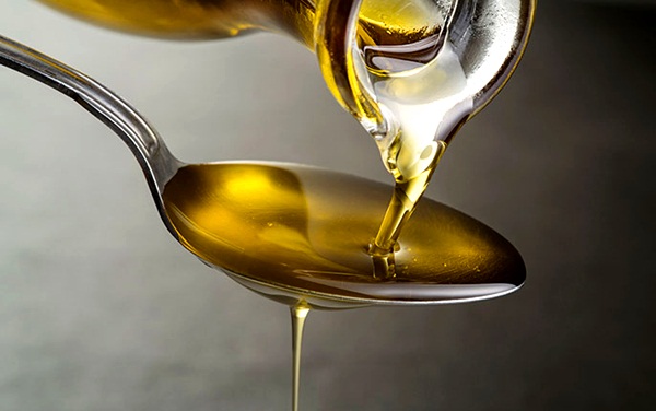 الزيوت الأساسية .. علاج بديل لكن ليس بلا مخاطر