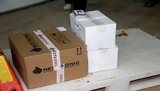 طنجة تستقبل الدفعة الأولى من لقاح فيروس كورونا المستجد