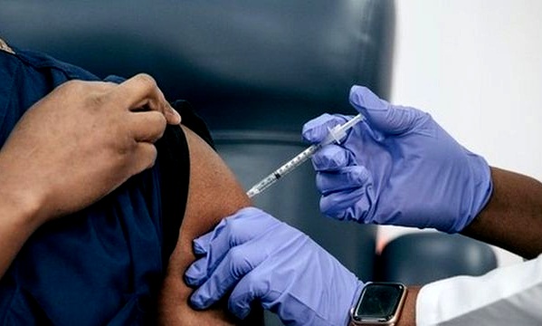 انطلاق عملية التلقيح الأسبوع المقبل وأول شحنة من للقاح الصيني تصل يوم الاربعاء