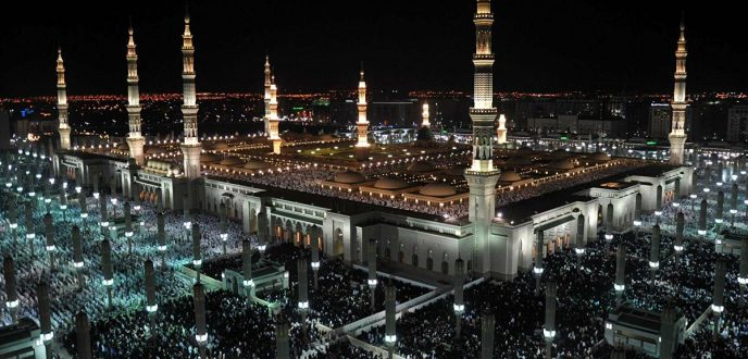 السعودية تعلن عن فتح المسجد النبوي الشريف لصلاة التراويح