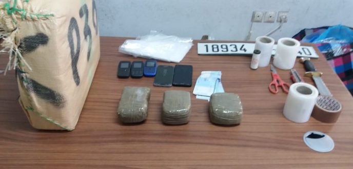 عملية أمنية محكمة تطيح بمروجين متلبسين بحيازة 71 كلغ من الحشيش بطنجة