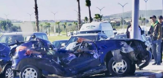 مصرع سائق واصابة زوجته في حادثة سير خطيرة بمدخل طنجة